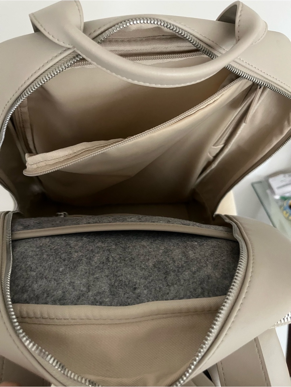 Metro Backpack - Beige - - Picture 16 of 17